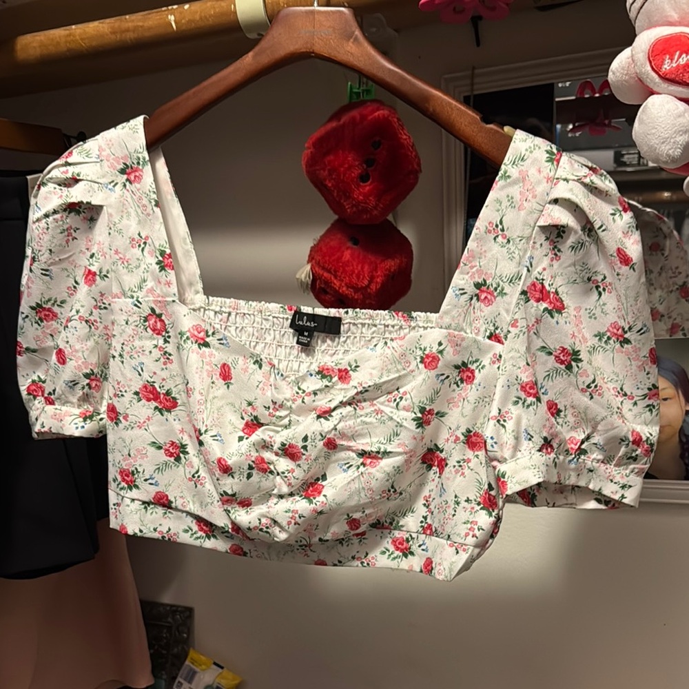 Floral Puff Sleeve Crop Top